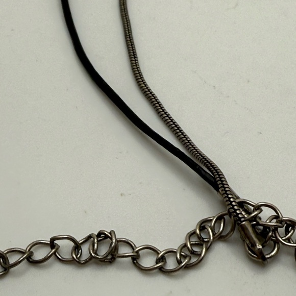 Premier Designs Good To Go Silver Tone Blue Rhinestone Enhancer Necklace Jewelry - Picture 4 of 10